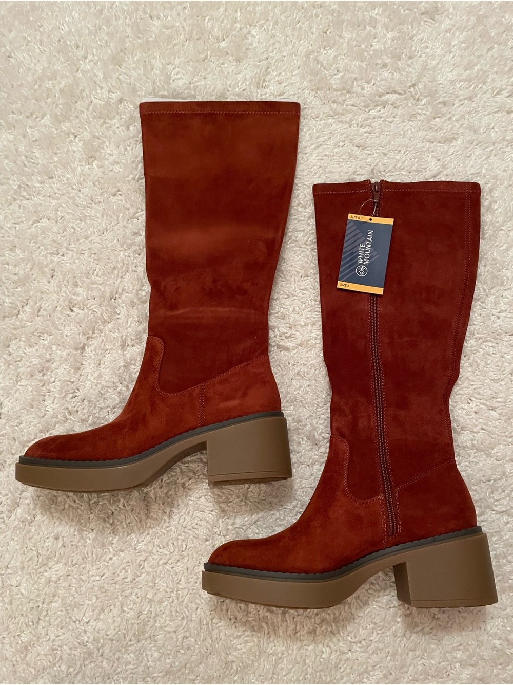 Women’s White Mountain Tall Faux Suede Boots size 8 in Rust